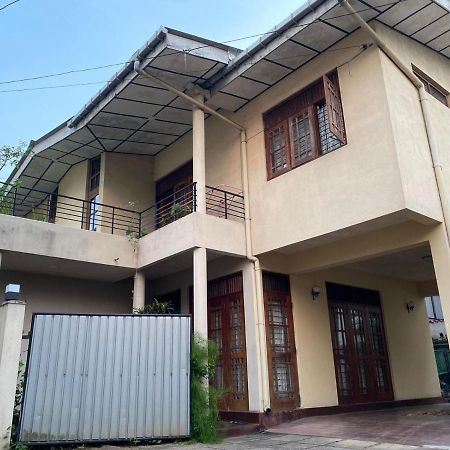 Oasis Colombo B&B 외부 사진