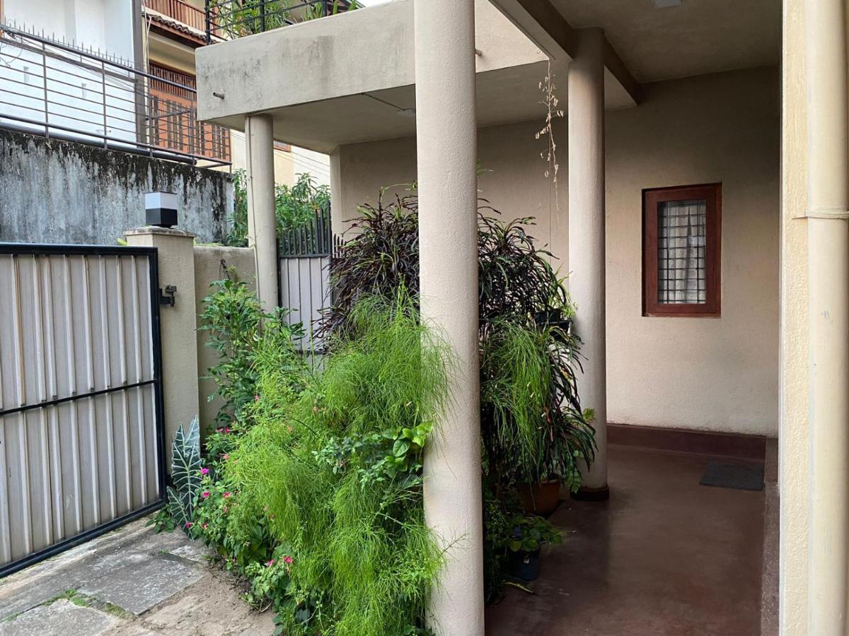Oasis Colombo B&B 외부 사진